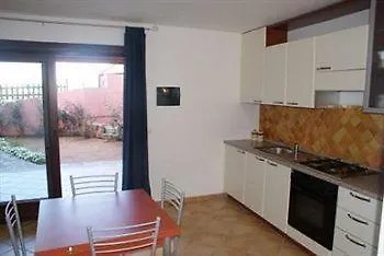 Orizzonti מלון דירות